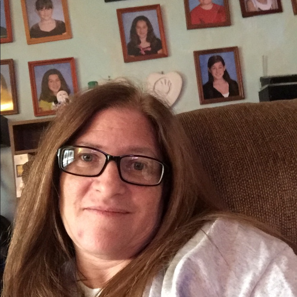 Meet your Posher, Haya